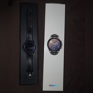 Samsung Galaxy watch 3, charger included